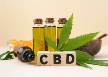 Stratégies de sevrage tabagique et nicotinique en médecine générale&nbsp;: comment structurer l'aide à l'arrêt face à l'émergence des nouveaux produits du vapotage chez les jeunes.
