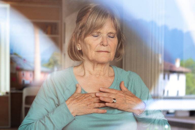 troubles vasomoteurs (TVM) contemporains de la période ménopausique