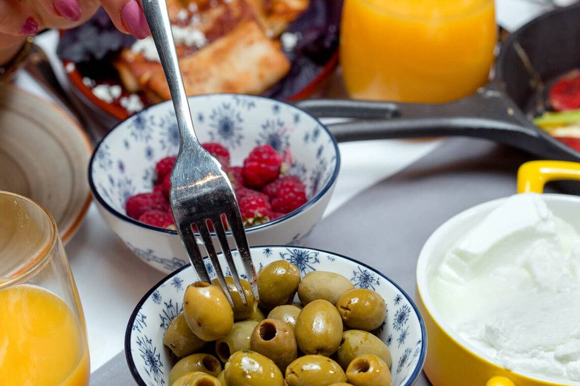 l'impact du régime méditerranéen et de l'exercice physique sur la sévérité du rhumatisme psoriasique et du psoriasis.