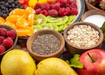 Les fibres alimentaires influencent la santé via des métabolites qui modulent l’expression génique, aidant à prévenir le cancer colorectal, selon une étude de Stanford.