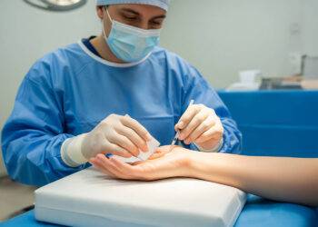 Canal carpien&nbsp;: et si la chirurgie d’emblée était plus efficace que l’infiltration&nbsp;?