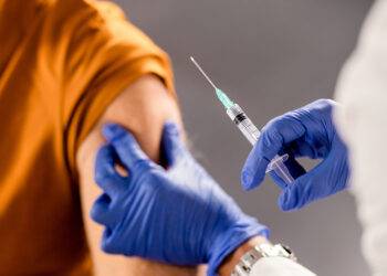 Analyse de l'immunité à long terme et de la protection croisée des vaccins antigrippaux de 1994 contre les souches modernes.