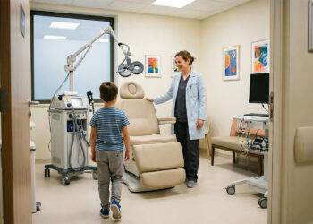 Innovatie bij de behandeling van autisme: hoe transcraniële magnetische stimulatie (TMS) kinderen met een verstandelijke beperking helpt hun sociale en communicatieve vaardigheden te verbeteren.