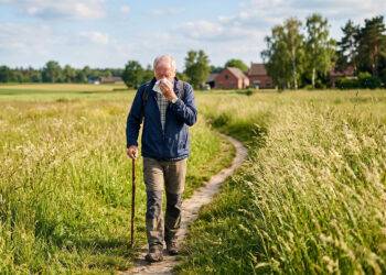Prise en charge de la rhinite allergique en gériatrie&nbsp;: pourquoi les corticoïdes topiques par voie nasale sont à privilégier pour l'efficacité et la sécurité systémique.